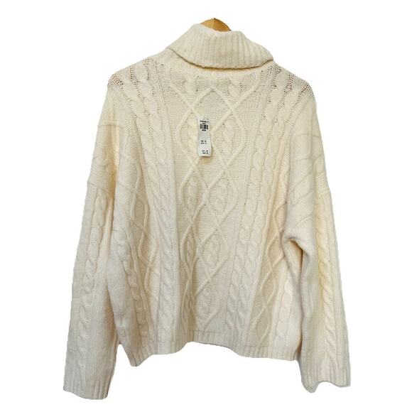 Abercrombie & Fitch Cable Knit Chunky Turtleneck Sweater Size M Fisherman Preppy - Picture 2 of 7